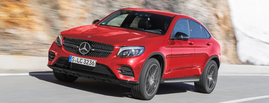 mercedes glc coupe ibrida rossa vista frontale