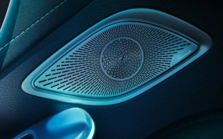 altoparlanti con con tecnologia Sound System Burmester® 3D Surround in Mercedes SUV EQE