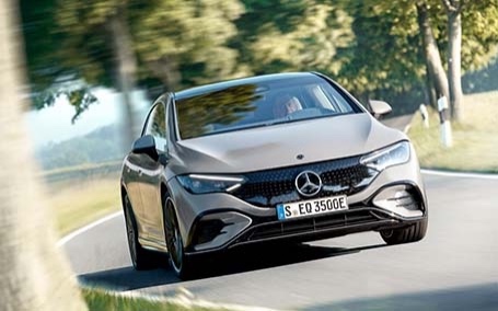 nuova mercedes eqe frontale