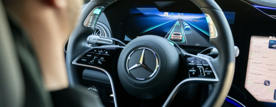  Mercedes-Benz guida autonoma
