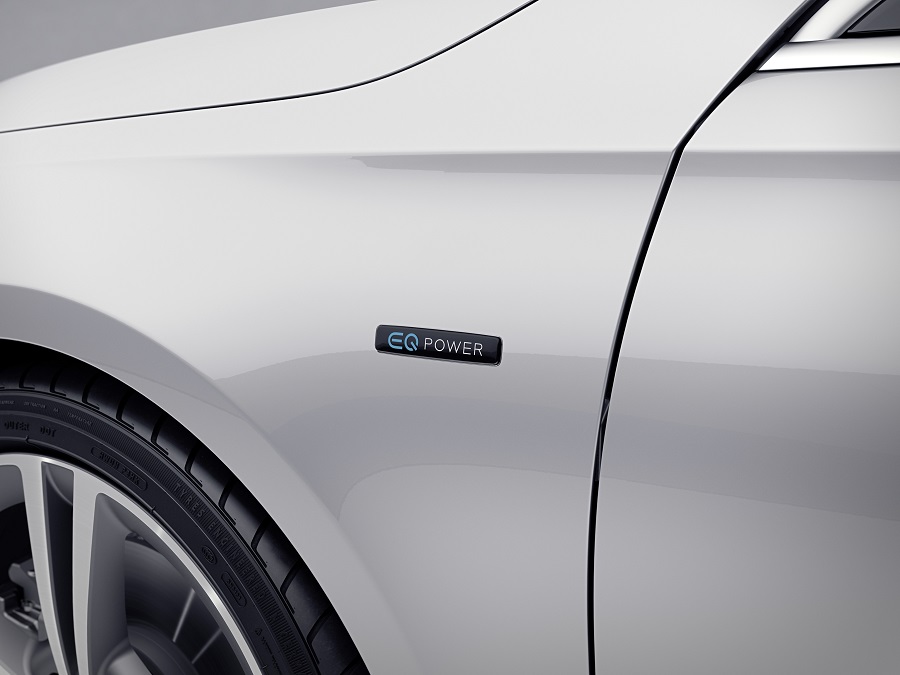 Mercedes ricarica elettrica