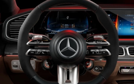 volante AMG Performance di nuova Mercedes-AMG GLS 63 4MATIC+