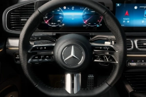 volante di ultima generazione per nuova Mercedes-Benz GLS
