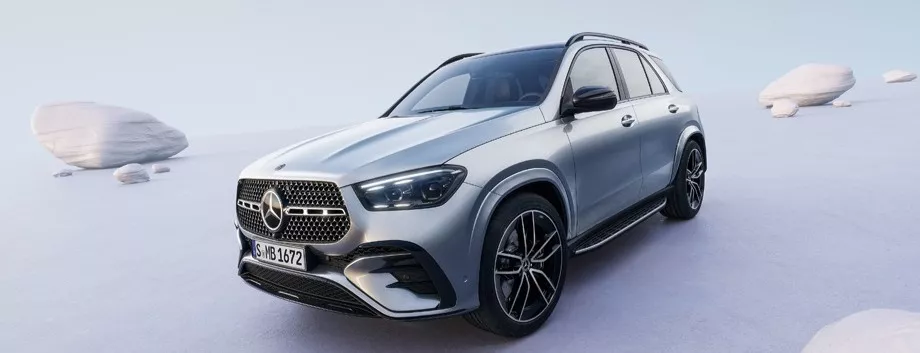 Mercedes gle Restyling 2023 grigia vista frontale